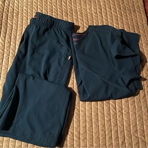 Urbane Caribbean Blue Scrub Set Lg top and tall large bottom